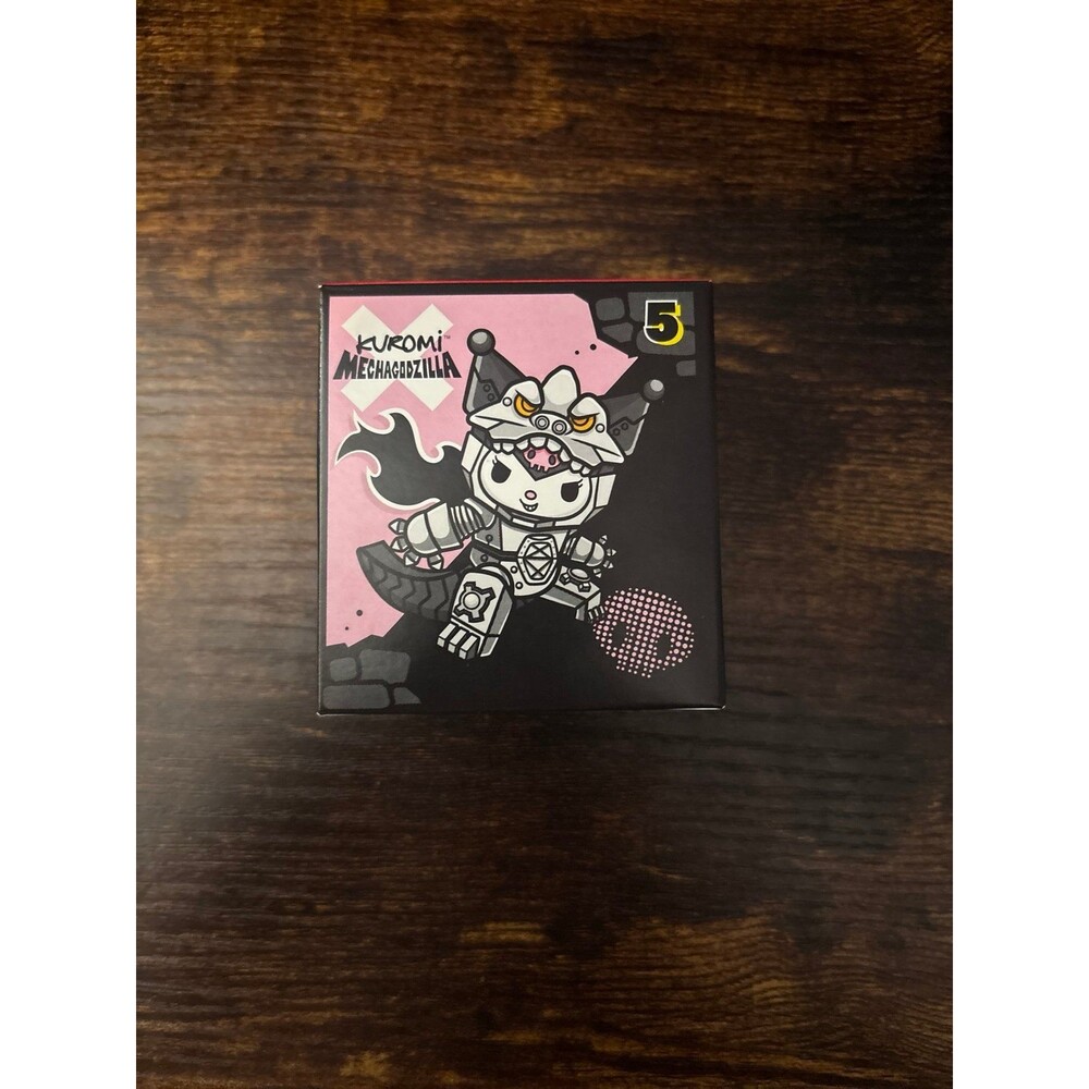 Hello Kitty x Godzilla Kuromi Mechagodzilla #5 Figure